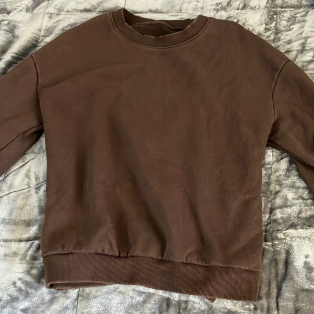 Brown crewneck sweater
